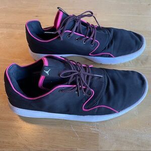 Pink and Black Jordan’s size 9.5 Youth